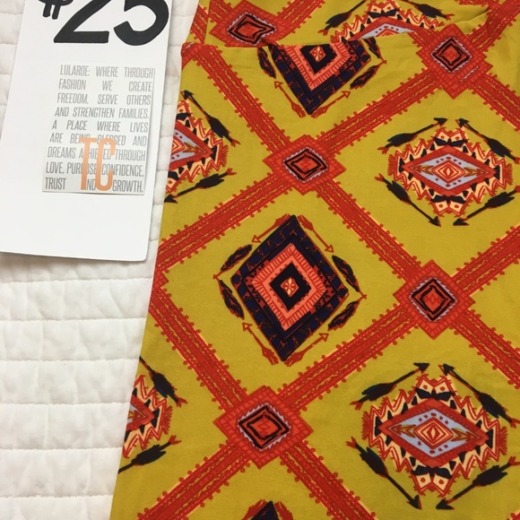 LuLaRoe TC Leggings - Picture 3 of 5